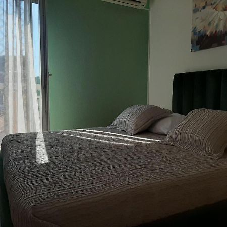 Guest House Zaninovic Хвар Екстериор снимка