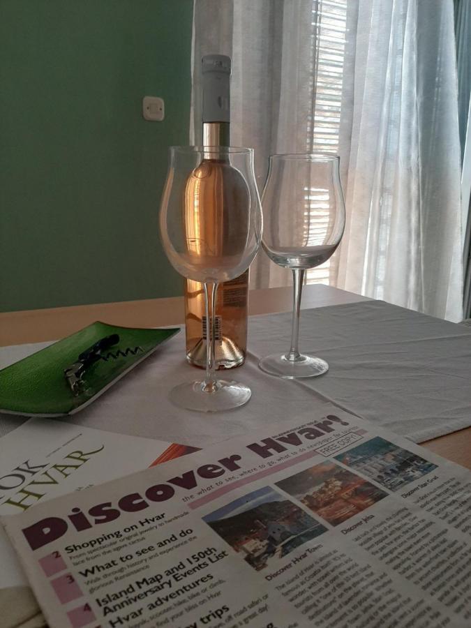 Guest House Zaninovic Хвар Екстериор снимка